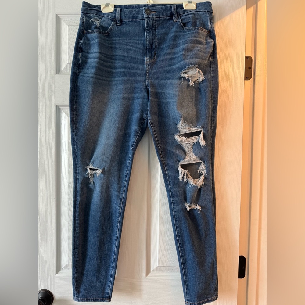 American Eagle Outfitters Dream Jean Size 14 Curvy Hi-Rise Distressed Jeggings